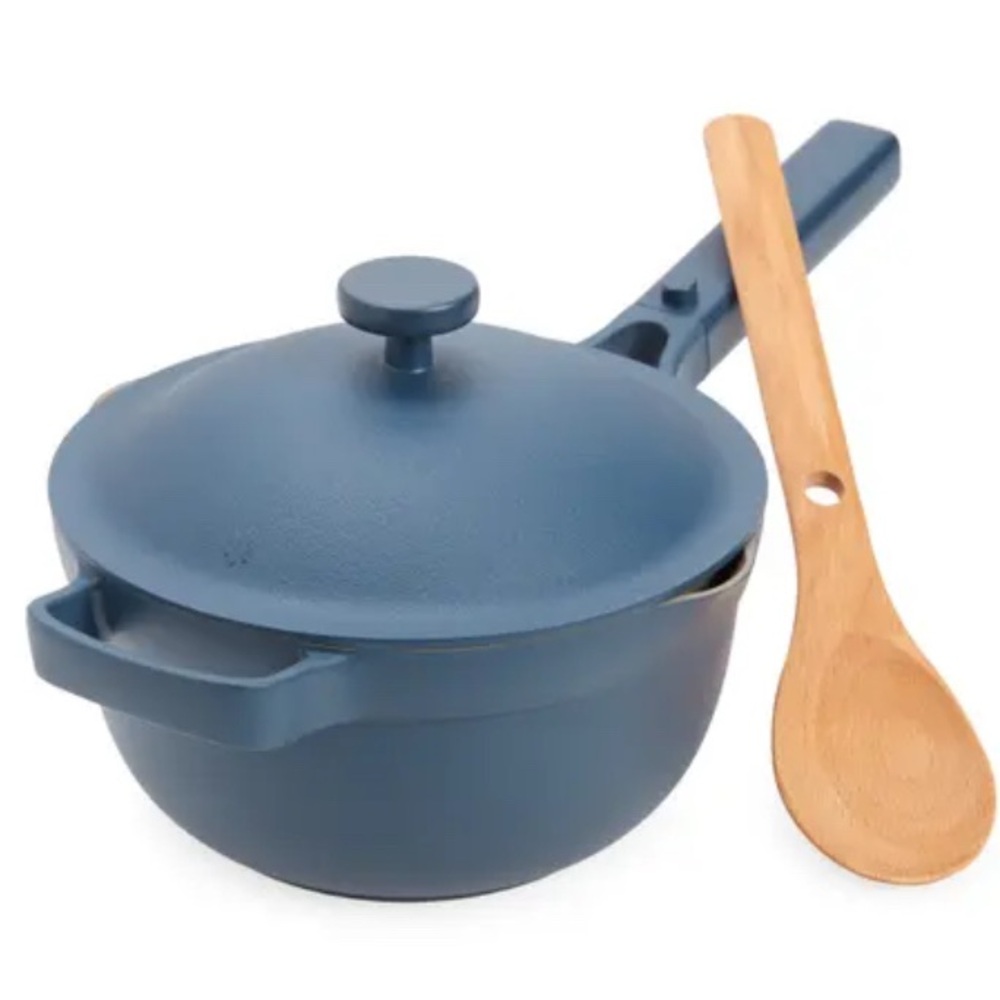 Our place blue pot with cooking tool